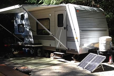 go_power_portable_solar_kit_installation_rv